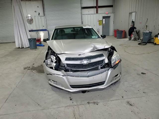 2013 Chevrolet Malibu - Image 13