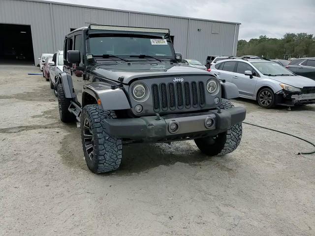 2016 Jeep Wrangler - Image 14