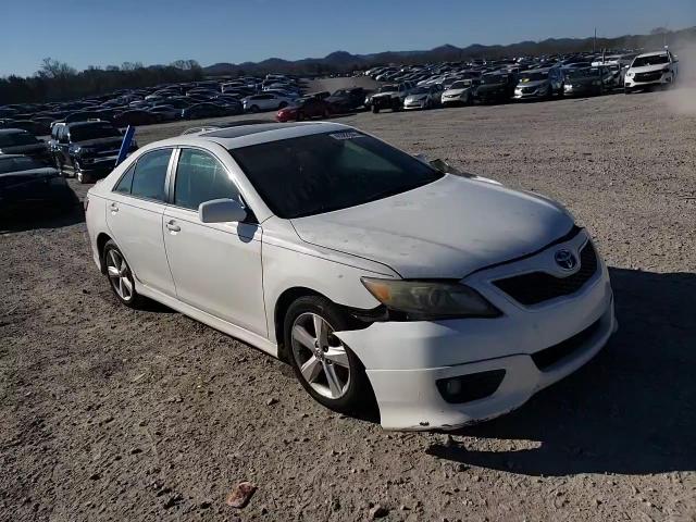 2011 Toyota Camry - Image 11