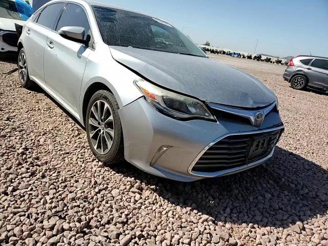 2017 Toyota Avalon - Image 10