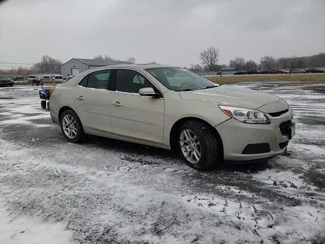 2016 Chevrolet Malibu - Image 11
