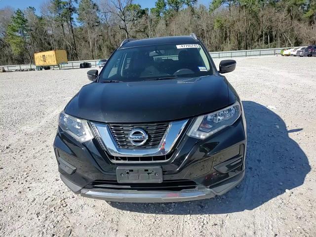 2017 Nissan Rogue - Image 14