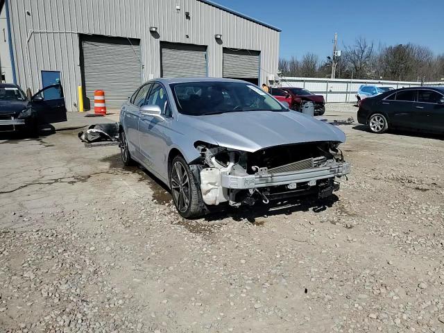 2019 Ford Fusion - Image 14
