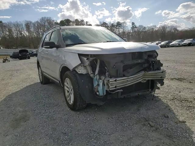 2017 Ford Explorer - Image 12