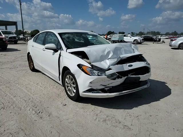 2017 Ford Fusion - Image 13