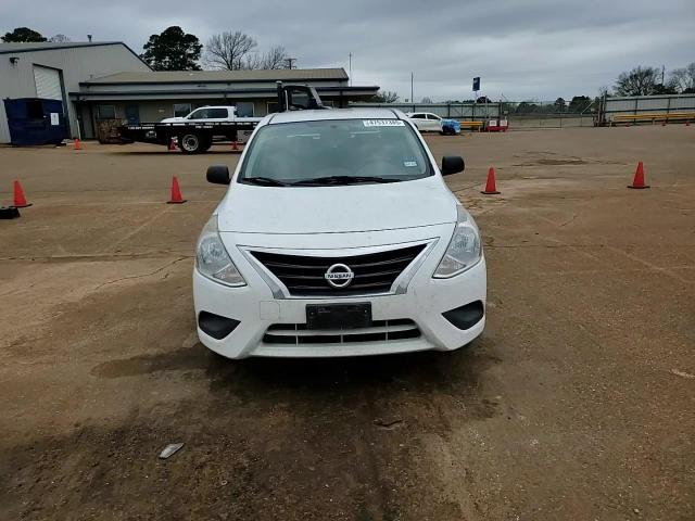 2015 Nissan Versa - Image 11