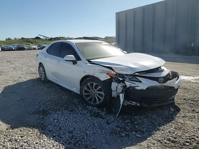 2022 Toyota Camry - Image 10
