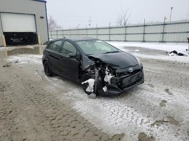 2016 Toyota Prius - Image 10