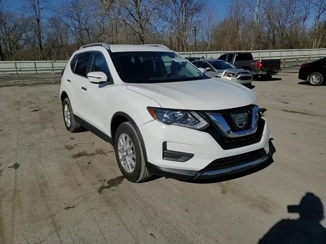 2017 Nissan Rogue - Image 12