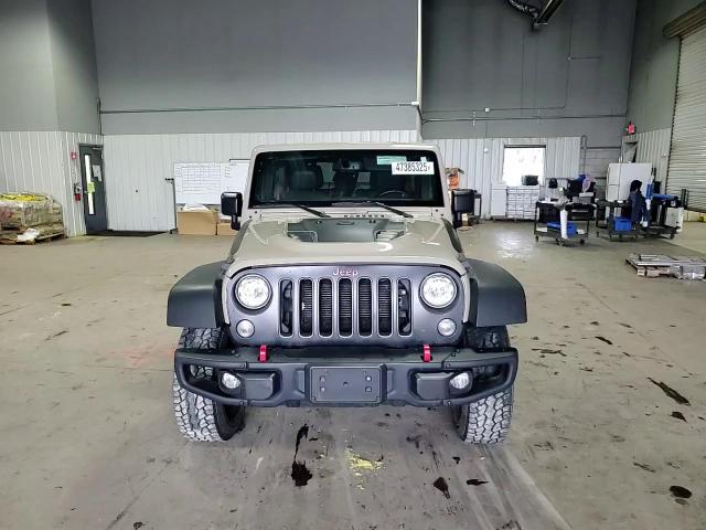 2018 Jeep Wrangler - Image 12