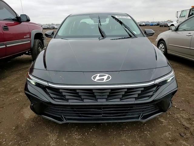 2024 Hyundai Elantra - Image 10