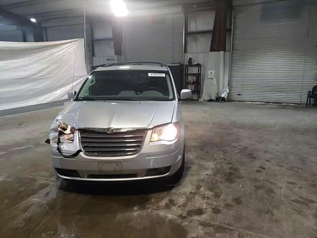 2008 Chrysler Town & Country - Image 12