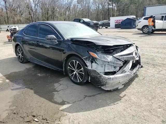 2019 Toyota Camry - Image 10