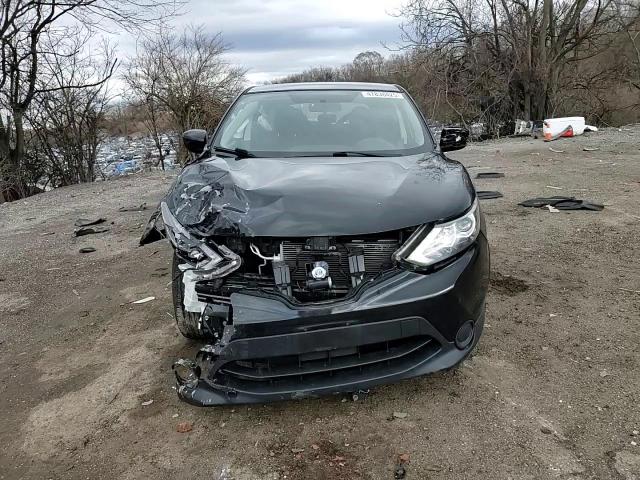 2019 Nissan Rogue - Image 12