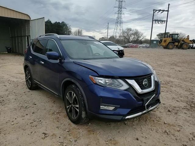 2018 Nissan Rogue - Image 12
