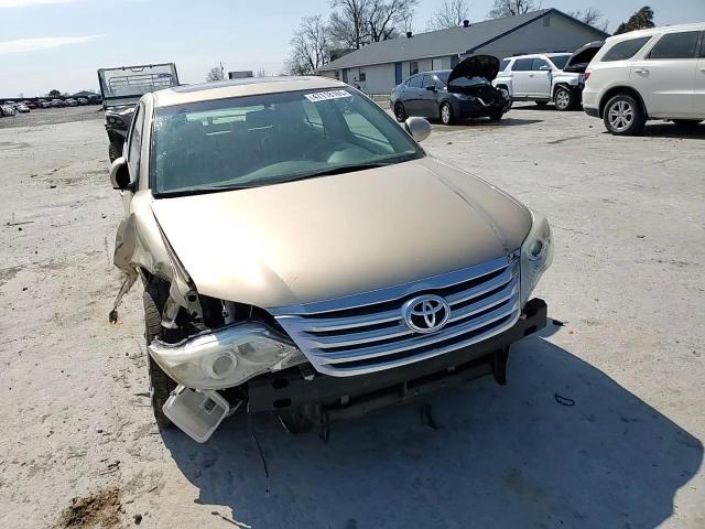 2011 Toyota Avalon - Image 11