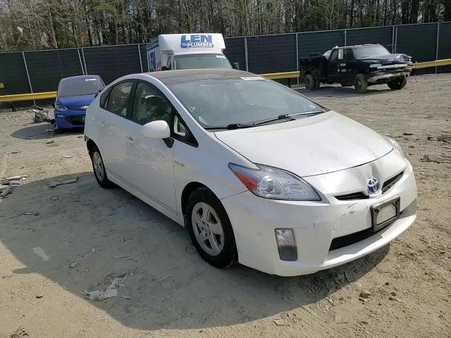 2011 Toyota Prius - Image 10