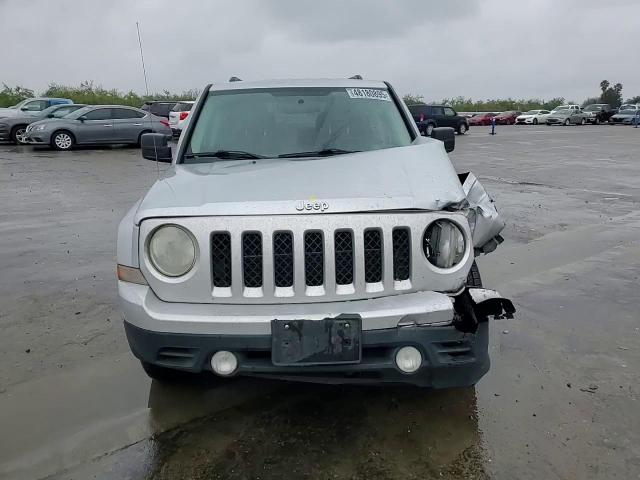 2013 Jeep Liberty (Patriot) - Image 12