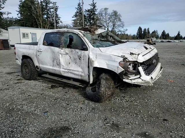 2020 Toyota Tundra - Image 10