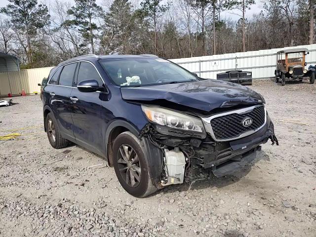 2016 Kia Sorento - Image 12