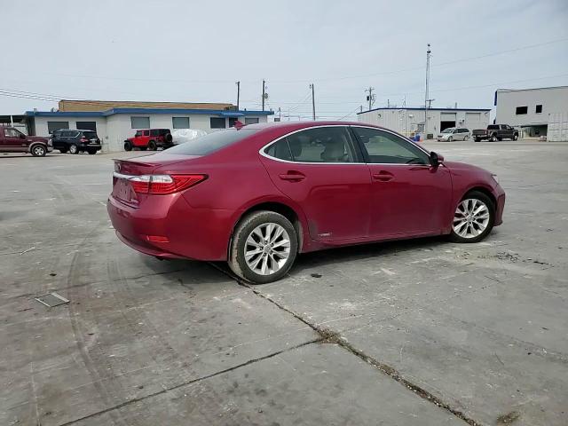 2013 Lexus ES - Image 10