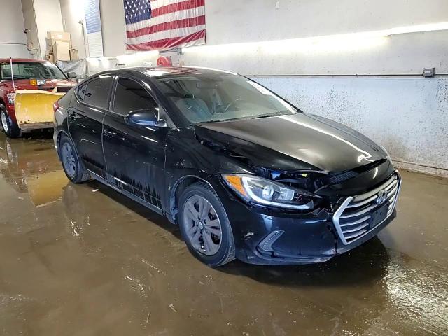 2017 Hyundai Elantra - Image 13