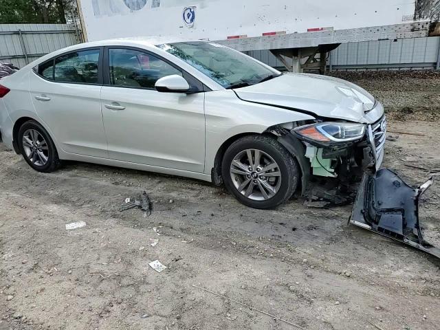 2017 Hyundai Elantra - Image 11