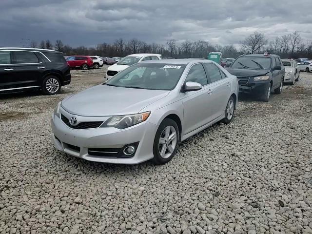 2013 Toyota Camry - Image 10