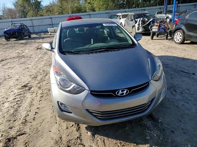 2012 Hyundai Elantra - Image 13