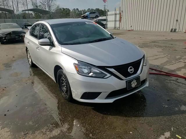 2019 Nissan Sentra - Image 13