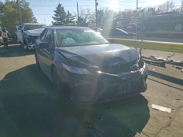 2020 Toyota Camry - Image 10