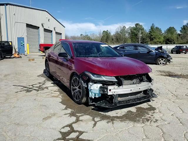 2021 Toyota Avalon - Image 13