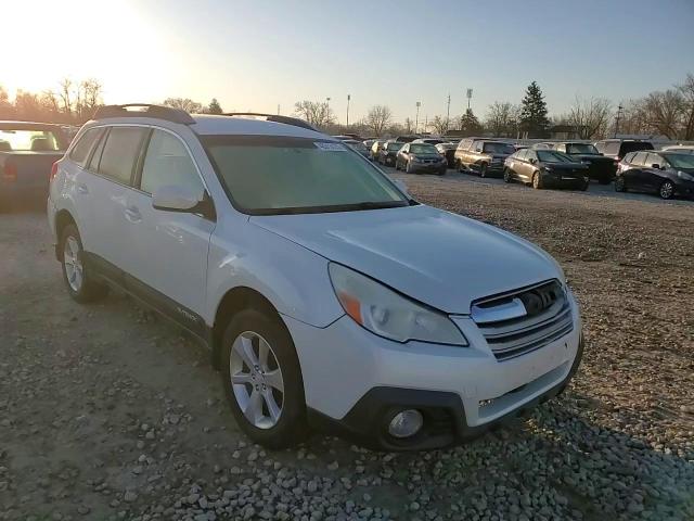 2013 Subaru Outback - Image 11