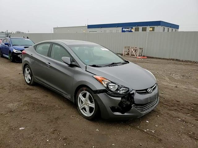 2013 Hyundai Elantra - Image 10