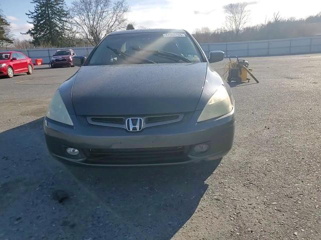 2005 Honda Accord - Image 11
