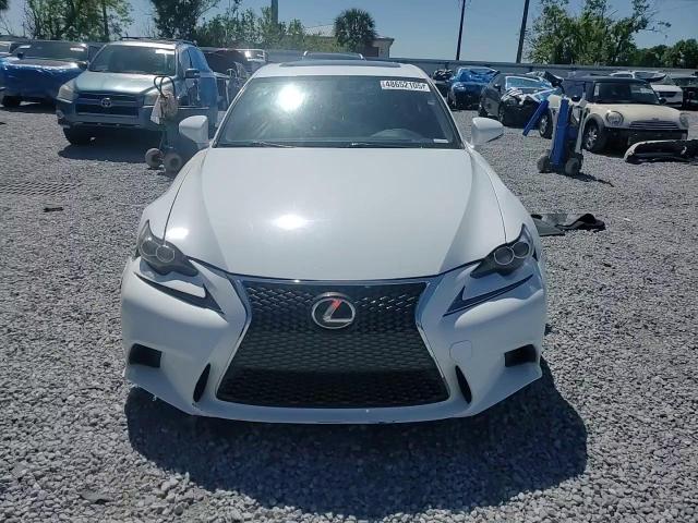 2016 Lexus IS - Image 11