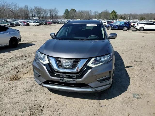 2017 Nissan Rogue - Image 12