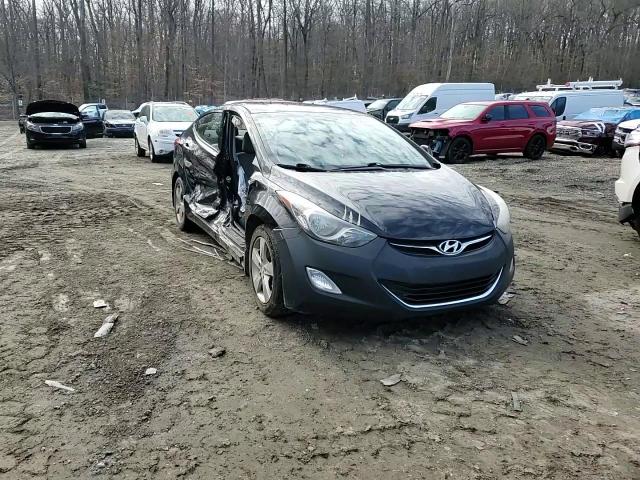 2013 Hyundai Elantra - Image 10