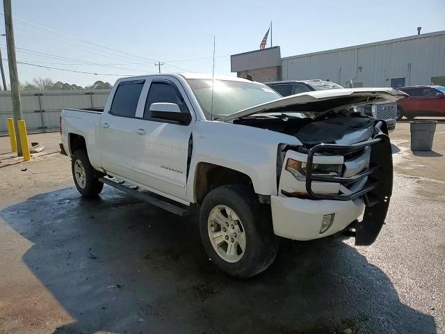 2018 Chevrolet Silverado - Image 14