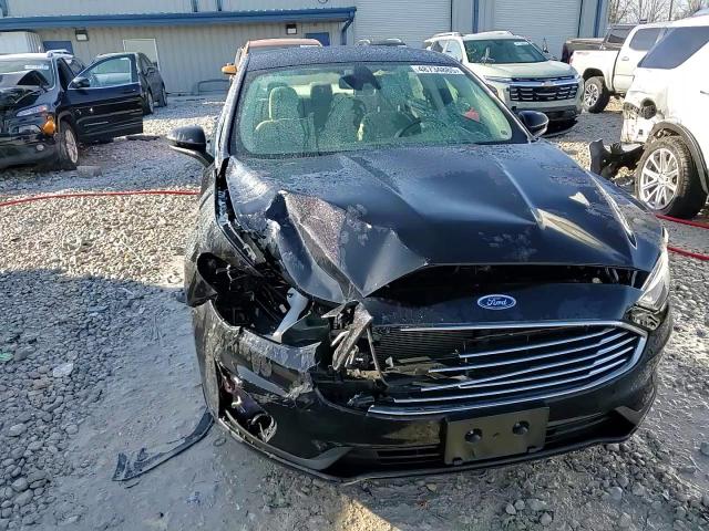 2020 Ford Fusion - Image 14