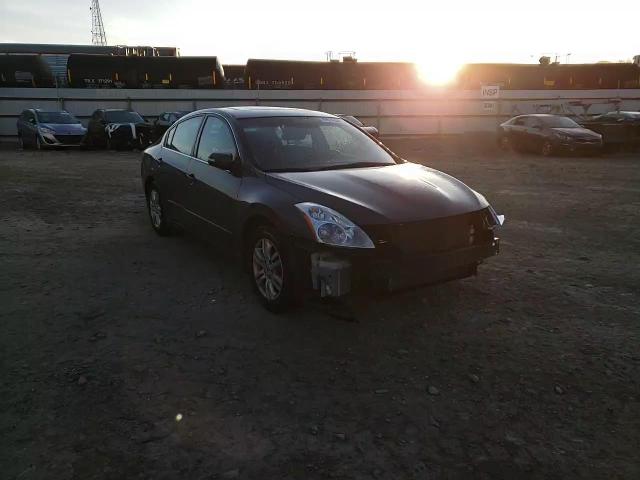 2011 Nissan Altima - Image 11