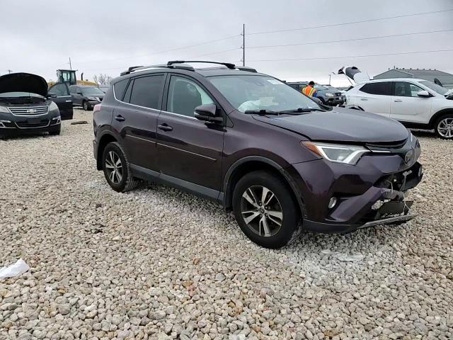 2018 Toyota RAV 4 - Image 11