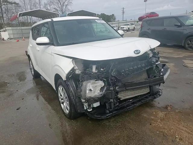2020 Kia Soul - Image 14