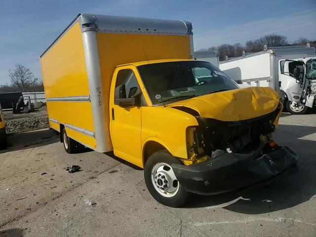 2016 GMC Savana - Image 14