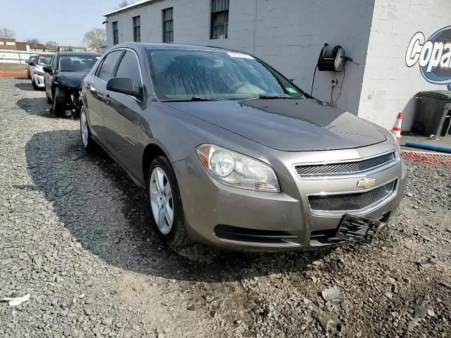 2012 Chevrolet Malibu - Image 13