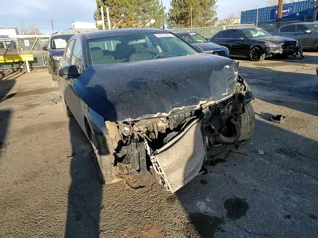 2019 Hyundai Elantra - Image 11