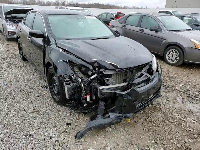 2017 Nissan Altima - Image 14