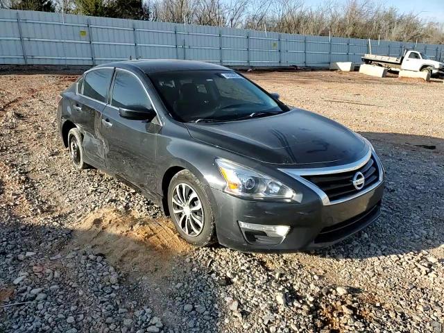2015 Nissan Altima - Image 10