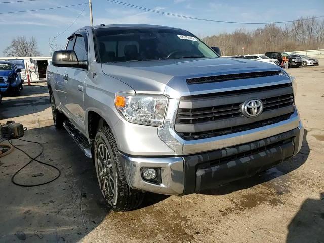 2015 Toyota Tundra - Image 13