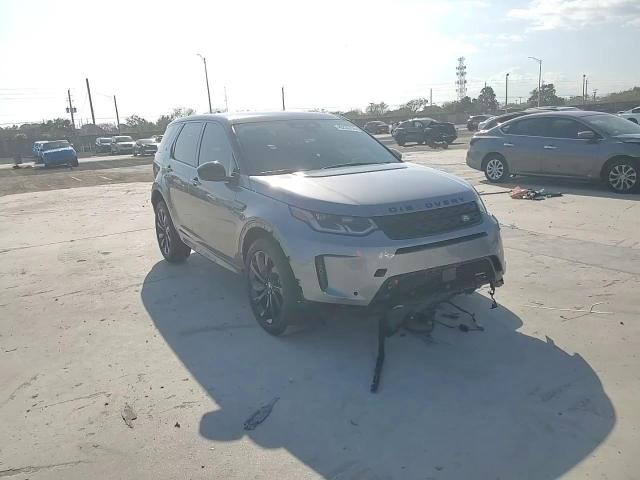 2023 Land Rover Discovery - Image 11